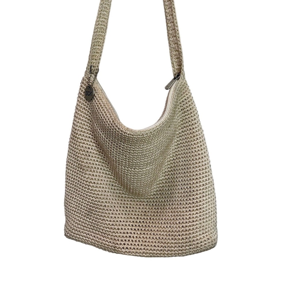 The Sak Crochet Shoulder Bag Cream Beige‎ Boho Coastal Slouch Hobo Purse Zip Top